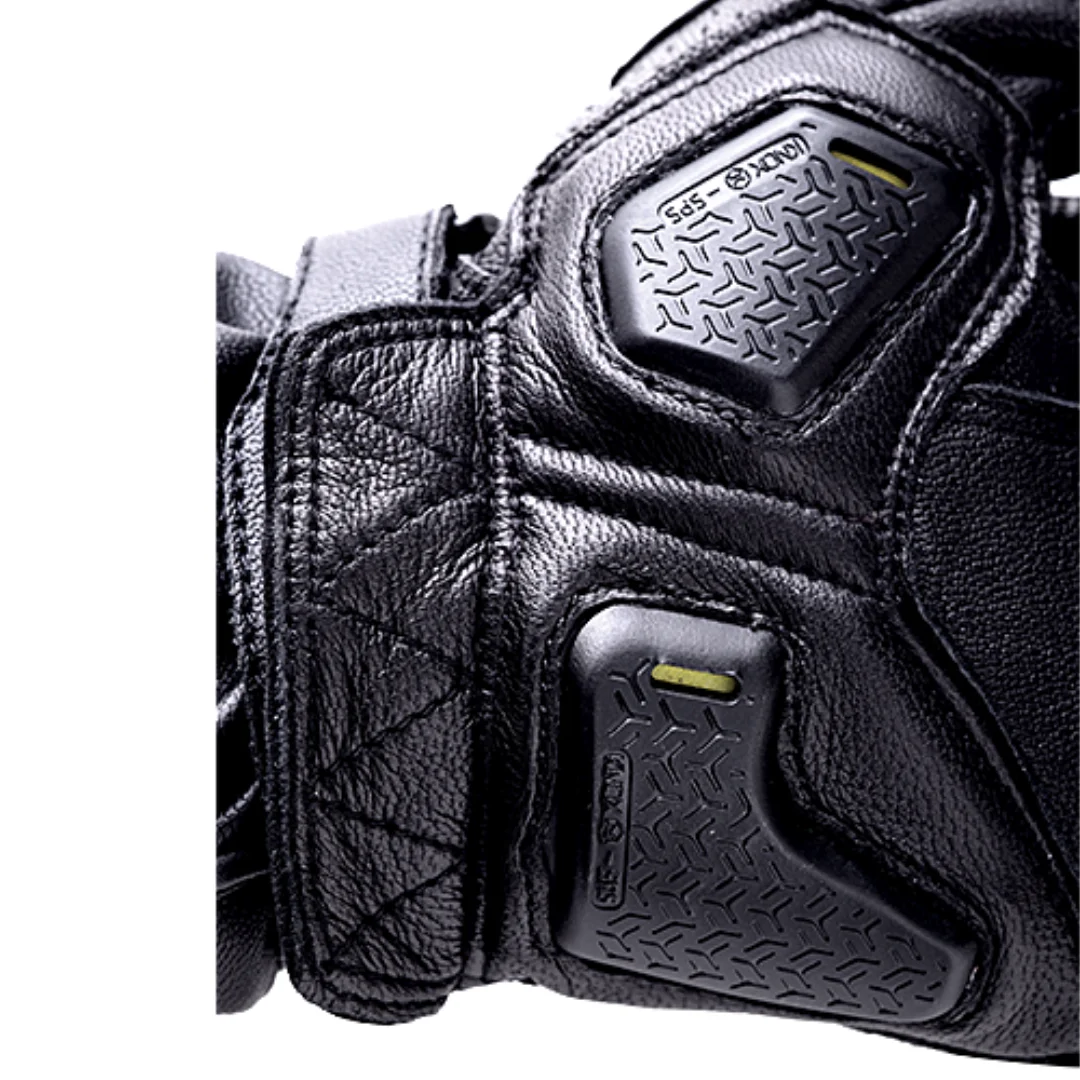 Scala Trekker Glove - Black